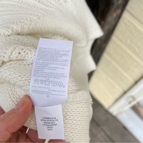 Banana Republic Wm’s Open Stitch Tank NWT In White Sz M - Picture 10 of 13